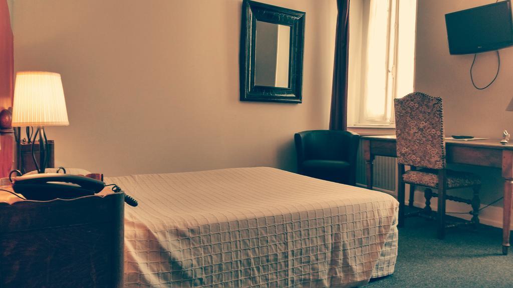 Hotel Le Sauvage ดีจอง ภายนอก รูปภาพ